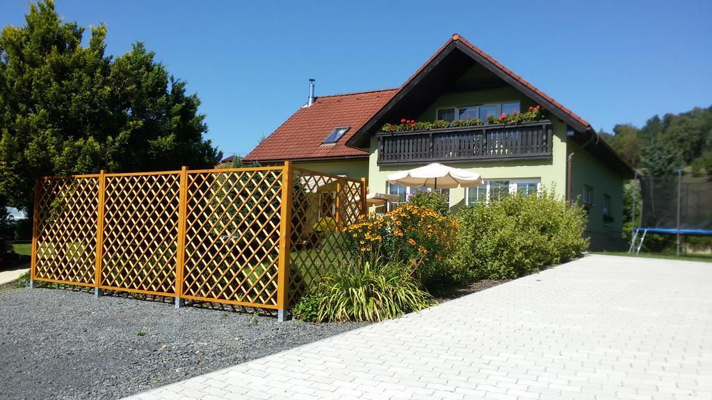 Apartment Amelie Rožnov pod Radhoštěm Eksteriør billede